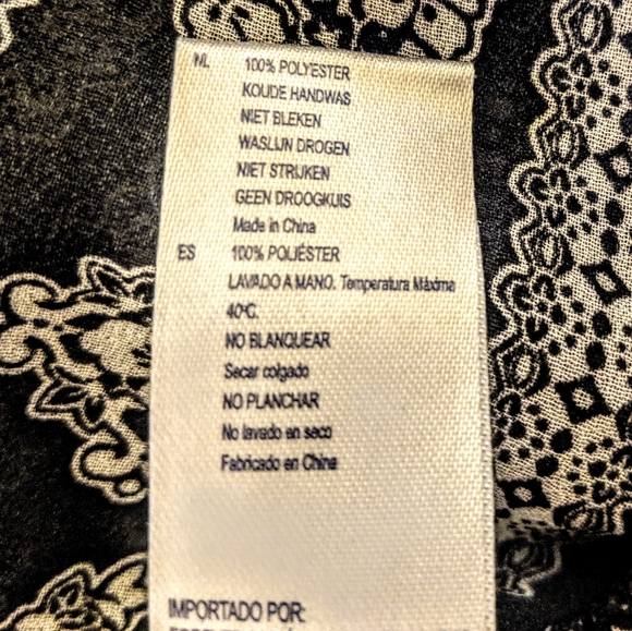 3/$15 FOREVER 21 Sheer blouse with tassels (small) - Picture 7 of 9